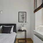 Διαμέρισμα 1br Centre Apartment, With Bath & Desk Ρίγα