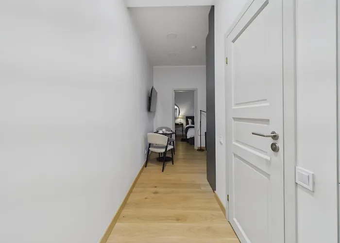 Lägenhet 1br Centre Apartment, With Bath & Desk Riga