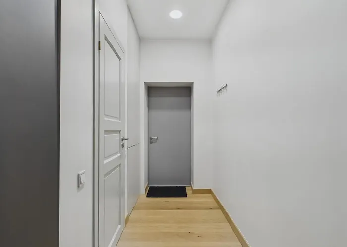 1br Centre Apartment, With Bath & Desk Lägenhet