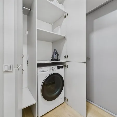 1br Centre Apartment, With Bath & Desk Apartment Riga